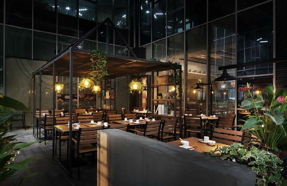 悅肴粵湘風味餐廳裝修設(shè)計效果圖