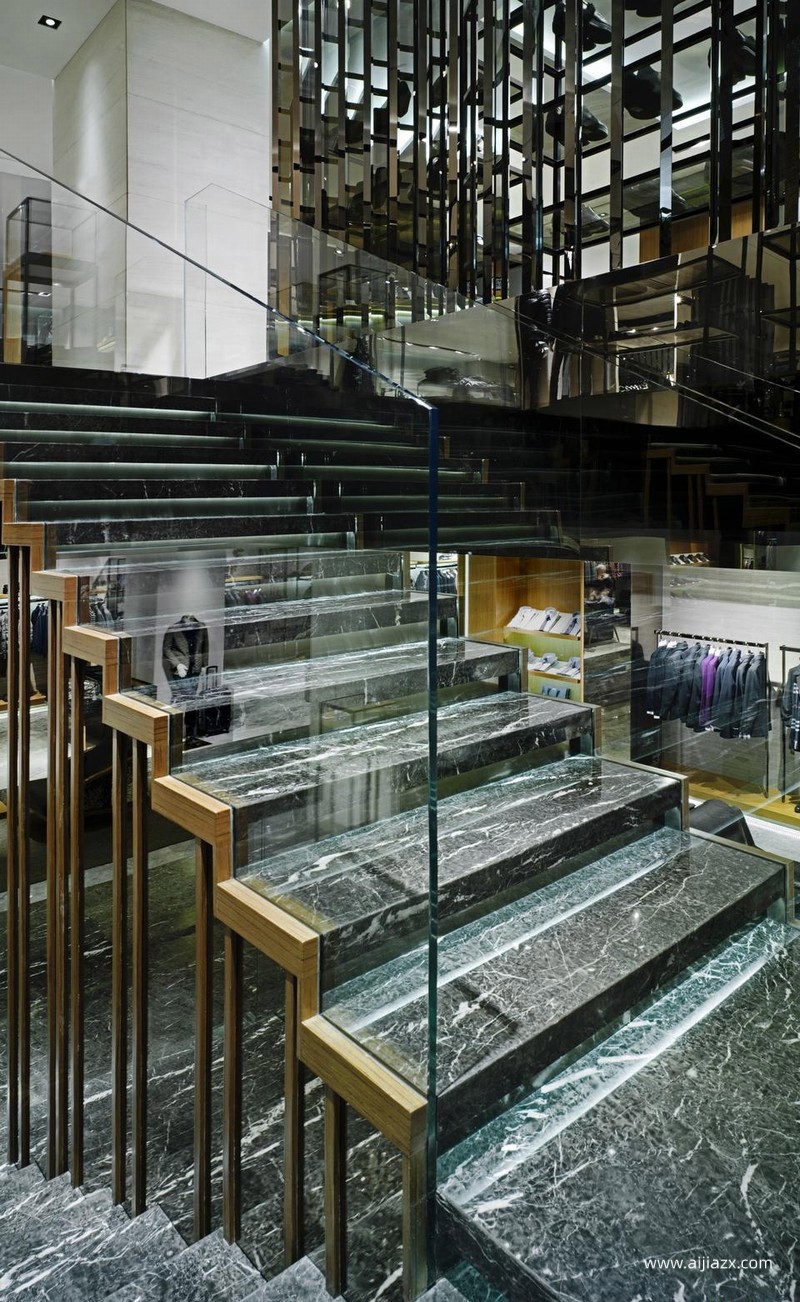 品牌男裝專賣店裝修設(shè)計