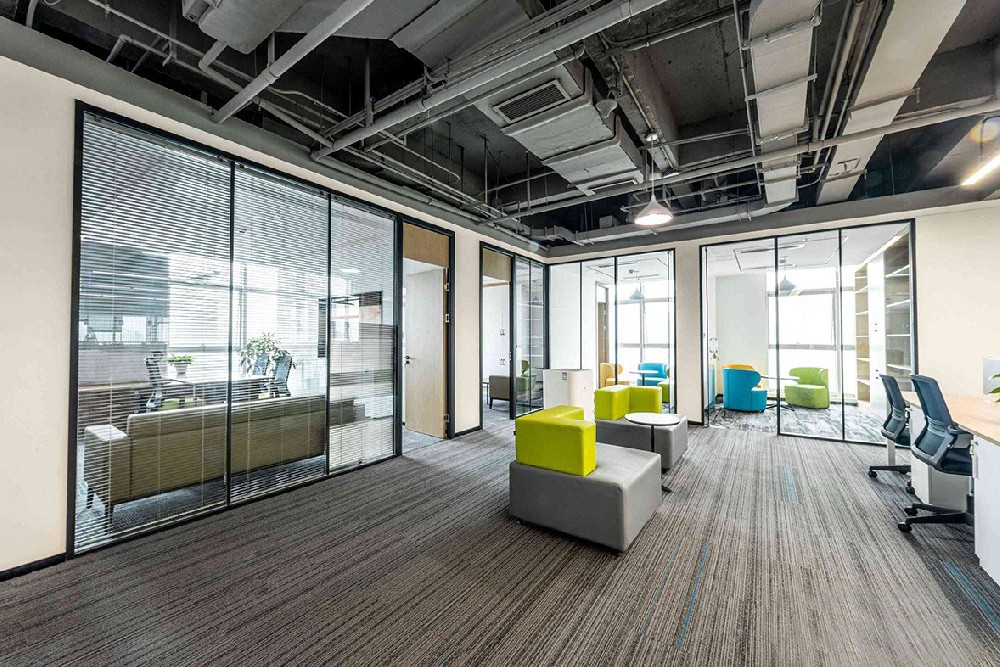 裝修300平方辦公室多少錢(qián)，300平方辦公室裝修報(bào)價(jià)