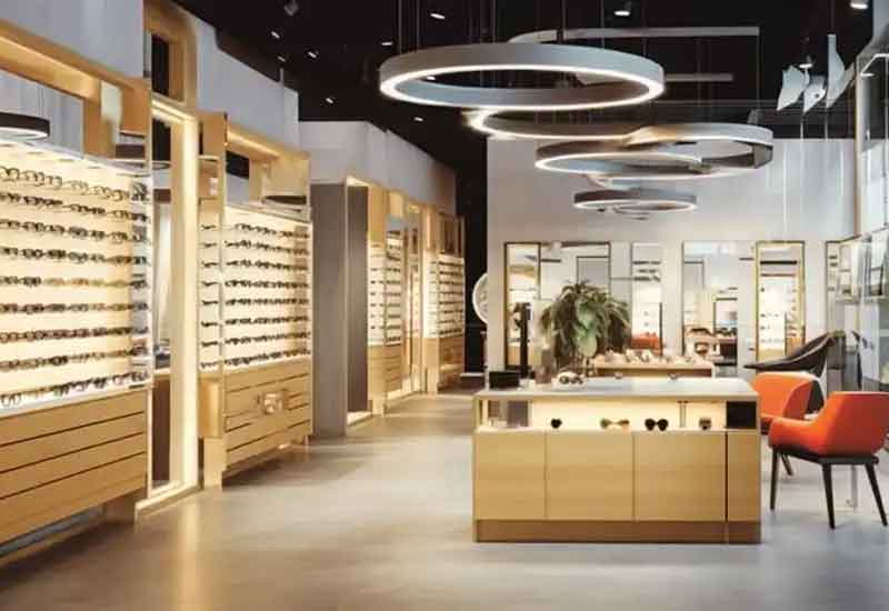 鄭州眼鏡店裝修：專業(yè)驗(yàn)光區(qū)與時(shí)尚鏡框展示的平衡方案