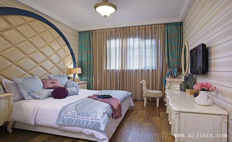 簡易的地中海風(fēng)格裝修效果圖