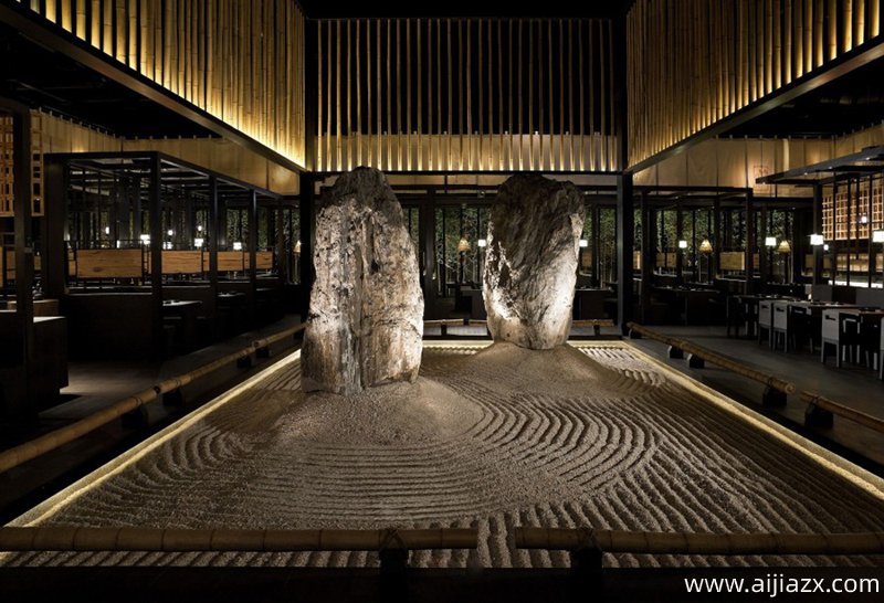 如何進行創(chuàng)意餐廳設(shè)計