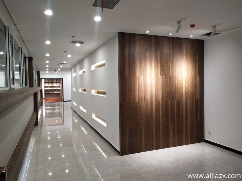 鄭州辦公室裝修除了美觀，更講究實(shí)用